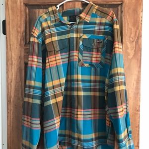 Men’s Oakley button up shirt